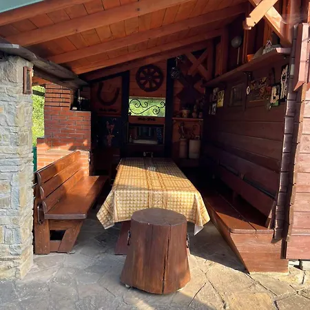 Holiday home дача тиха Dubyna